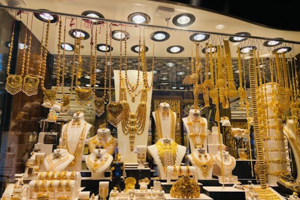 How to Go to Gold Souk Dubai by Metro: A Step-by-Step Guide