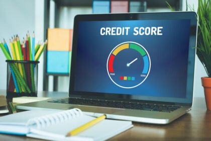 How to Check Your Credit Score in the UAE